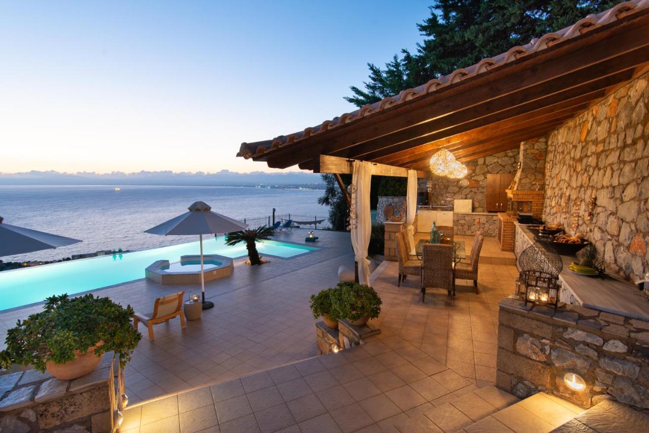 Villa Rebecca Kalamata Exterior foto